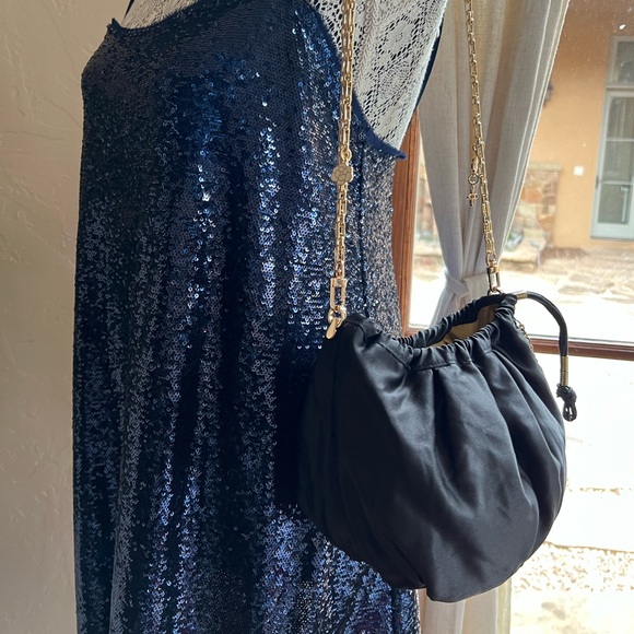 YSL Cosmetic gwp awesome drawstring bag turned chic shoulder bag✨ - Picture 4 of 6